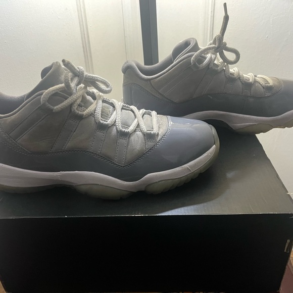 Air Jordan 11 Low - COOL GREY (2018) - Picture 10 of 11